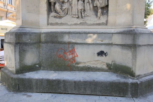 karolina ter obeliszk graffiti