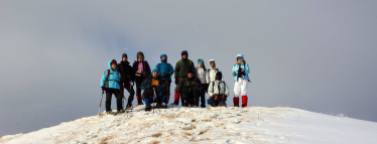 Bár a Zimbroslavele Mari csúcs csupán 1,602 méter magas, a heves szél miatt eléggé nehéz volt feljutnunk