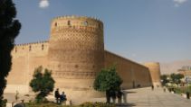 Karim Khan Castle is a citadel located in the downtown Shiraz. We had a look from outside