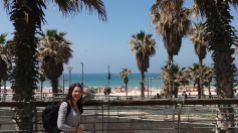 We walked a bit, took a bus from the central railway station in Tel Aviv, and there is was: the beach